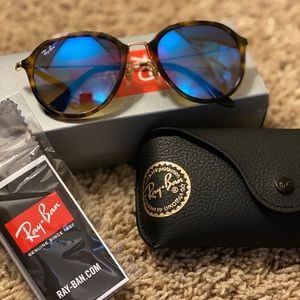 Women’s rayban double bridge torquoise rb4253